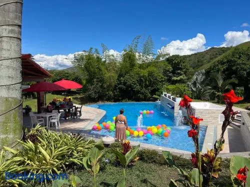 Monteverde Holiday Apartments - Image 1