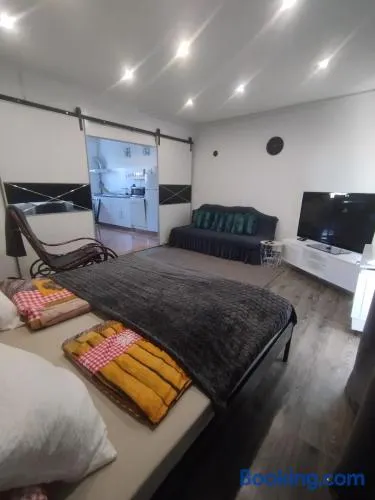 Vár-Lak Apartman - Image 1