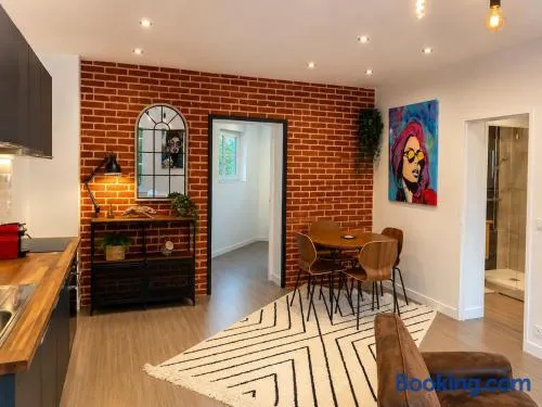 Brick - Loft design avec parking privé - Image 1