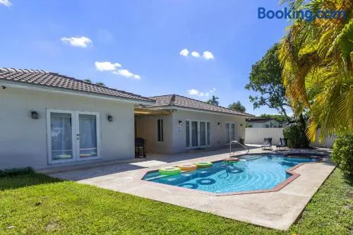 Casa Bora Bora - Fun in Miami - Big Pool - Fit 12 - Image 1