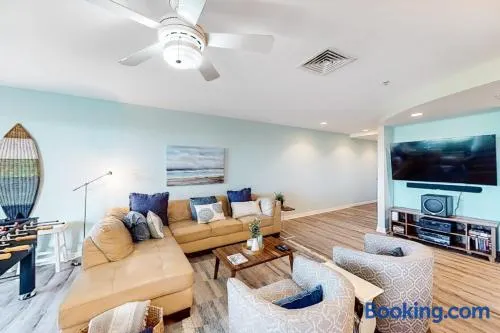 B133 Wahoo's Cove by RedAwning - Image 1