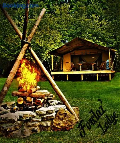 Lodge Bois et Toile avec Vue - Image 1