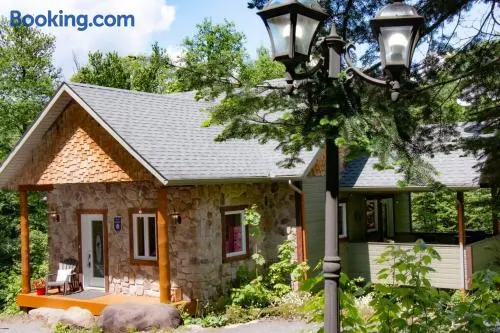 Chalet L'Envolée Near Tremblant - Image 1