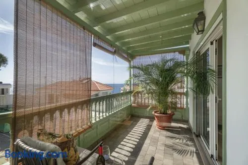 Villa avec internet haut débit, barbecue et terrasse | Vue mer - Image 1