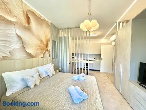Golden Charme Suite - Image 1