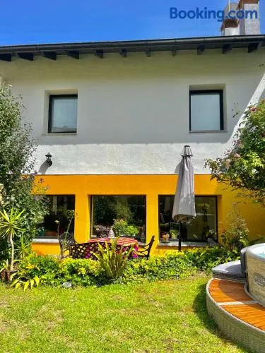 Casa con Jardín en la Costa de Urdaibai - Image 1