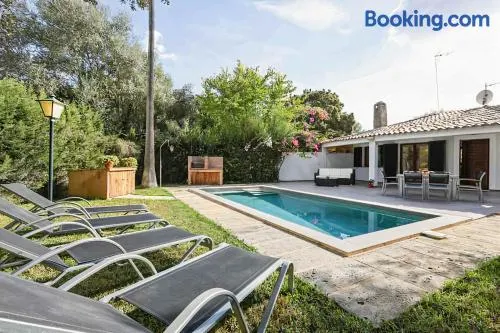 Charming Casa Pequeña in Tranquil Residential Area - Image 1