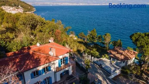 Luxury villa with stunning view - Image 1