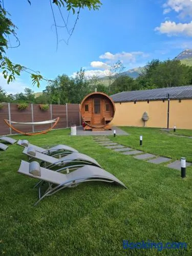 Apartamento apropiado para familias con sauna, piscina y barbacoa | Vistas a la naturaleza - Image 1