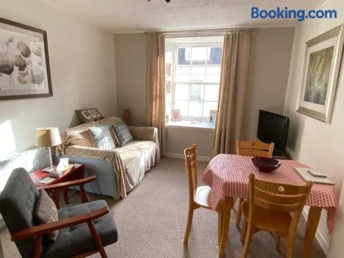 Cosy Central Apartment in Historic Dunkeld - Image 1