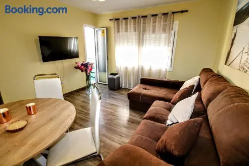 Bonito y Coqueto Apartamento Cerca de Barcelona - Image 1