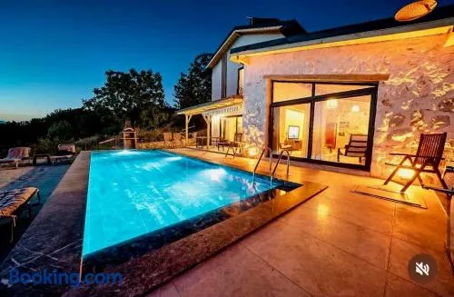 VIlla Serene - Image 1