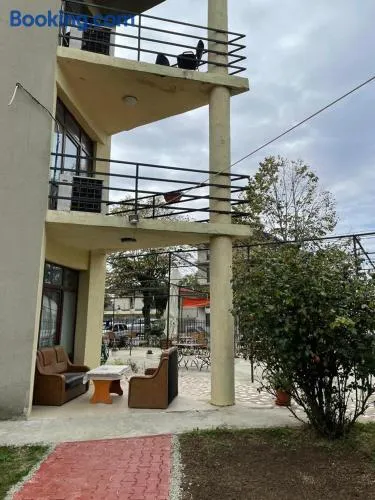 Vila George - Image 1