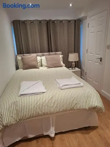 The Greenwood Guest Room - Image 1