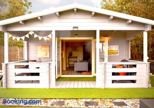 Sunset log cabin - Image 1