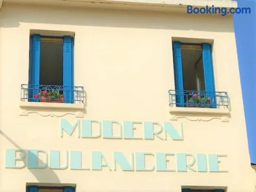 Modern Boulangerie, large 6 bedroom village house - Image 1