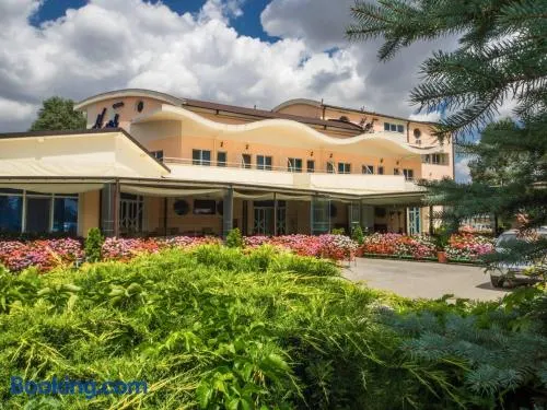 Hotel Emi - Image 1