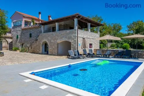 Villa Lastavica pod Ruzon, two beautiful villas in the heart of Istria - Image 1