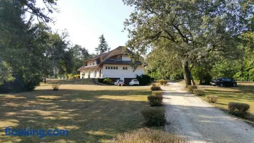 La Belle Chaumière - Image 1