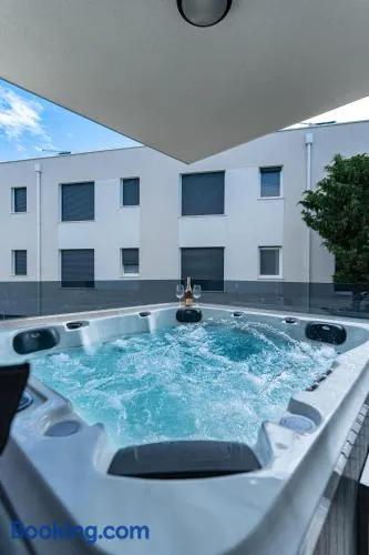 4 GENTLEMEN VILLAS with private jacuzzi - Image 1