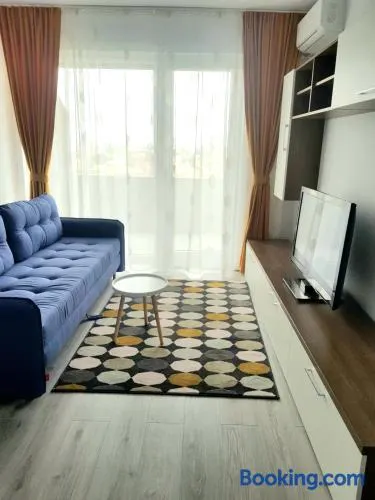 HappyHome Central Deluxe Apartments - Image 1
