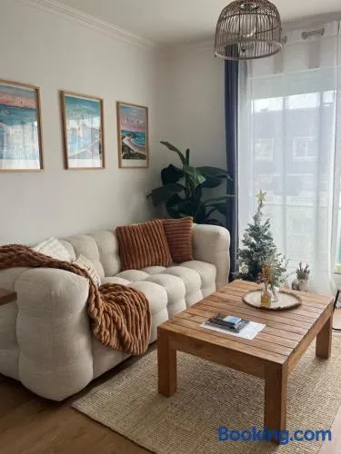 Cœur de Concarneau, appartement entier, proche centre, corniche et plage avec parking - Image 1