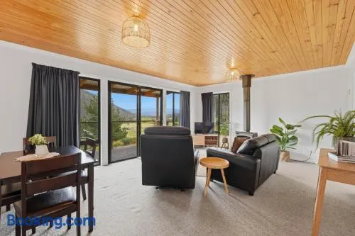 Little Sweetie - 2 Bedroom House - Image 1