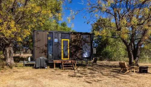 Auburn Vale Cottage by Tiny Away - Image 1