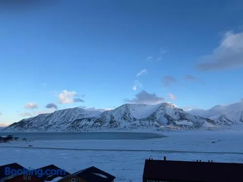 Koselig rekkehus i Longyearbyen - Image 1