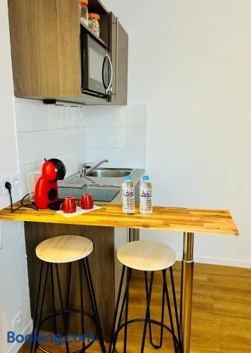 Studio Cozy, Netflix, Quai de Marne - Image 1