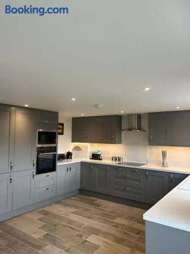 Mango Cottage - Image 1