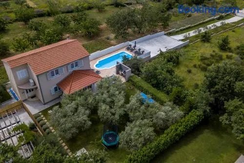 Villa Arbareto with heated swimming pool - Image 1