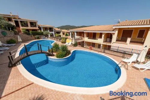 Appartement de vacances avec piscine et terrasse | Vue jardin | Avec animaux admis - Image 1