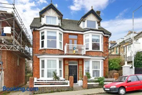 Seaside Apartment - Image 1