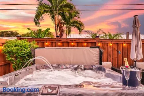 Beach Home: Hot Tub, Game Room & Billiard - Image 1