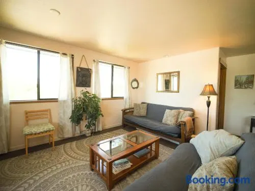 Ashland Commons Hostel - Image 1