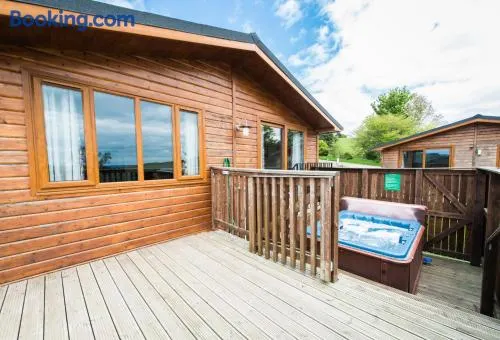 Skylark Lodge with Hot Tub - Image 1