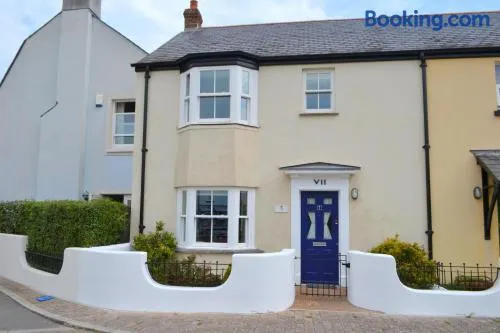 Magnet Cottage - Image 1