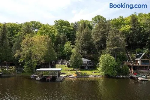 Muskoka Cabana - Sandy beach cottage in Muskoka - Image 1