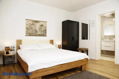 Studio Apartment Gea - Peaceful & Quiet - Queen Bed, Modern, Parking - Image 1