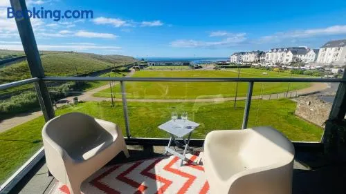 Portrush, Ramore Head apartment with sea views - Image 1