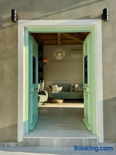 Plomari Olive House - Image 1