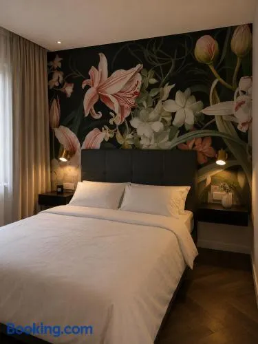 NEW TOWN Boutique Apartments & Parking - Image 1