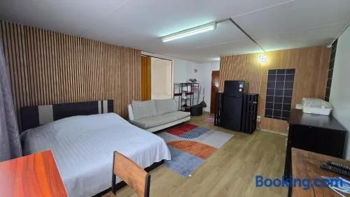 อิมแพ็ค เมืองทองธานี ห้องพักรายวัน Popular Condo T8 - Image 1
