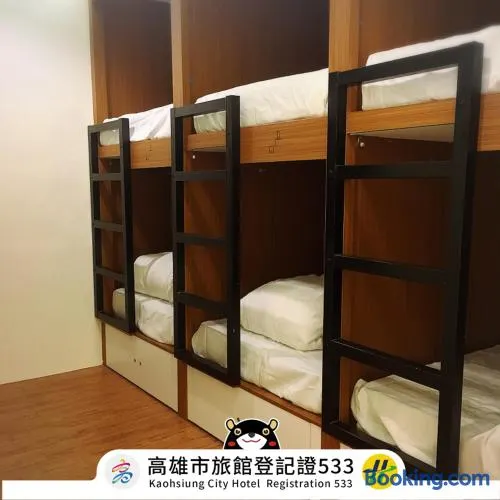 Master Chitow Hostel - Image 1