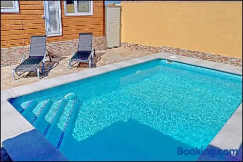 Bungalow con piscina privada - Image 1