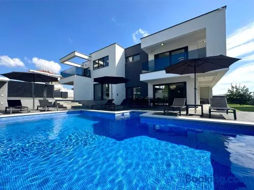 Fantasy Daydream Mansion - Image 1
