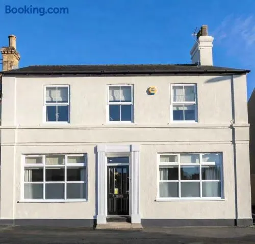 Minerva House - Image 1