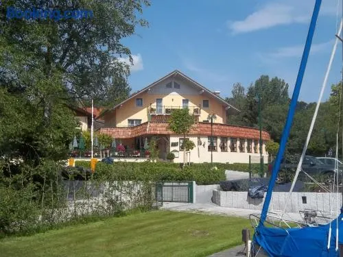 Hotel Mutz Garni - Image 1