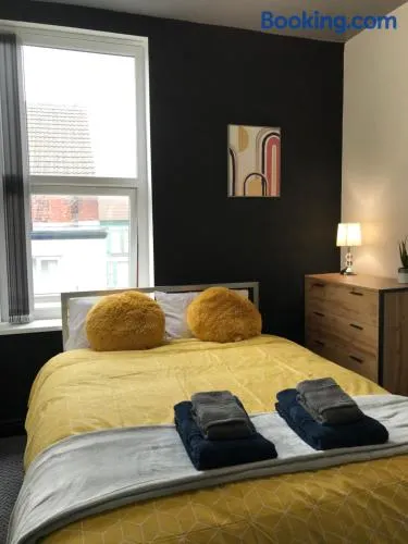 CLIFTON Apartments - Image 1